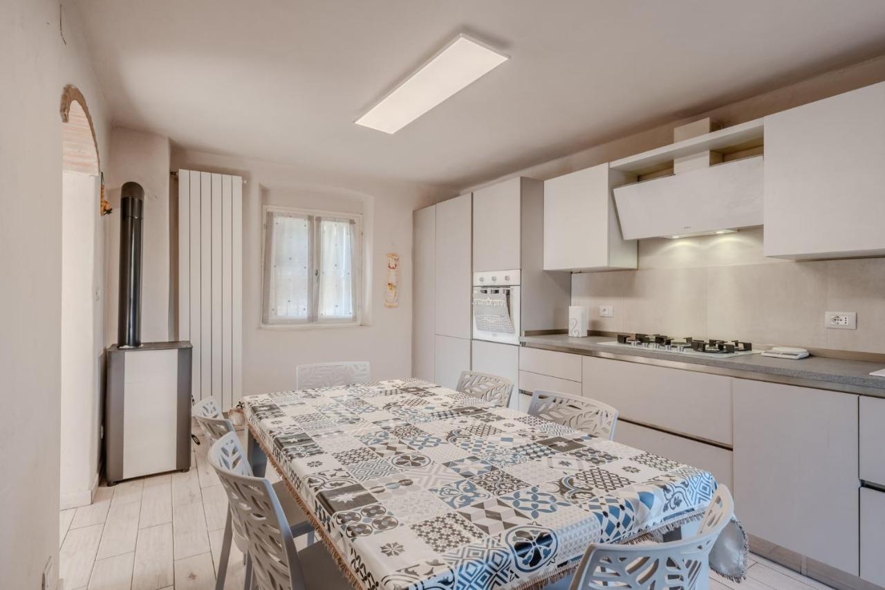 Appartamento Casa Del Moro Cantagrillo Luaran gambar